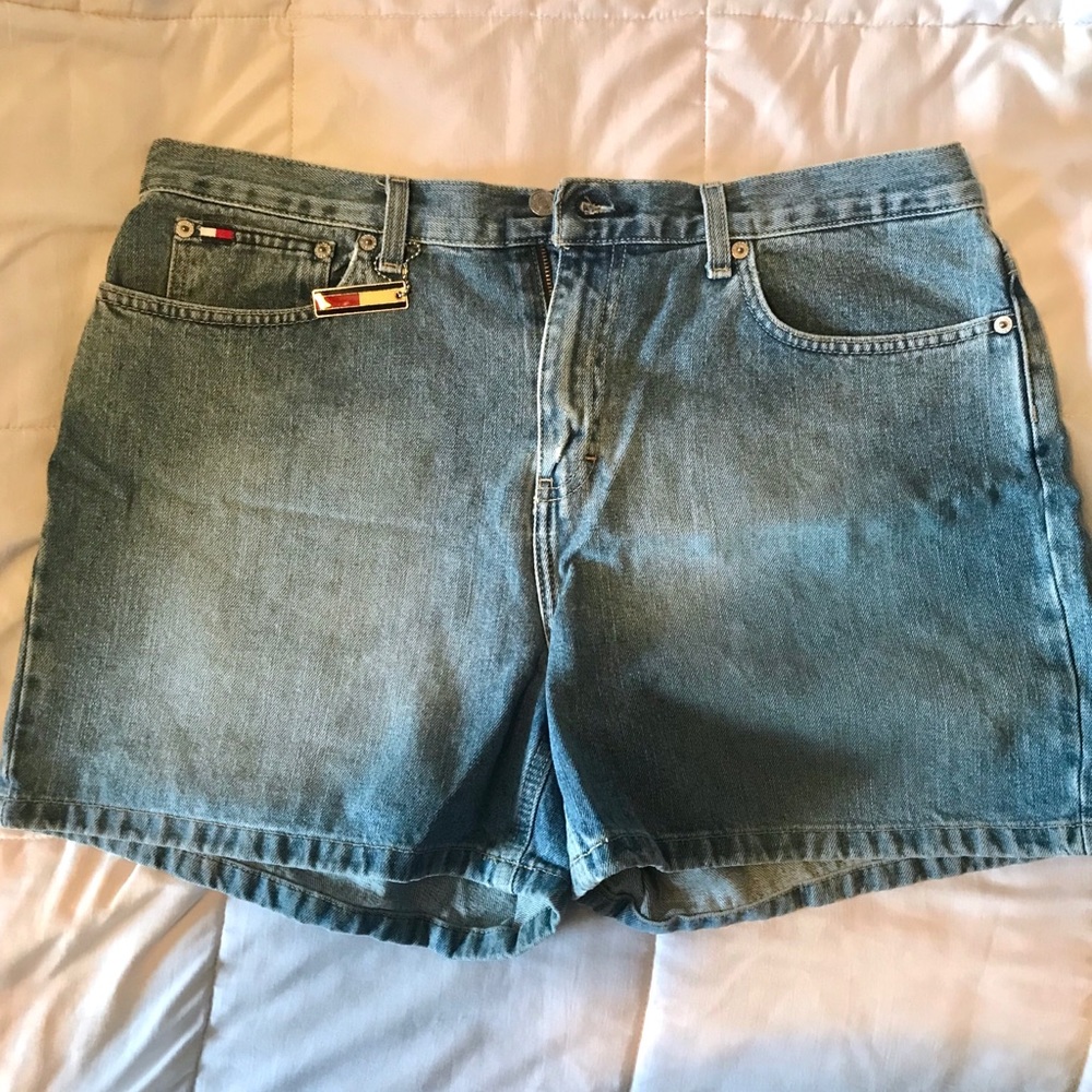 VINTAGE TOMMY HILFIGER JEAN SHORTS